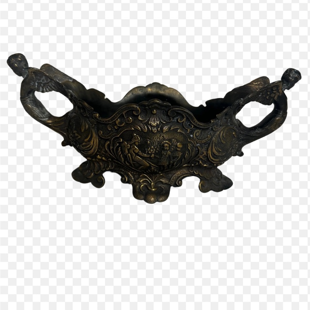 Antique Style Ornate jardinière
